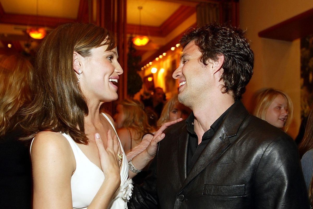 Jennifer Garner and Mark Ruffalo reunite, and suddenly I'm 13-years-old again